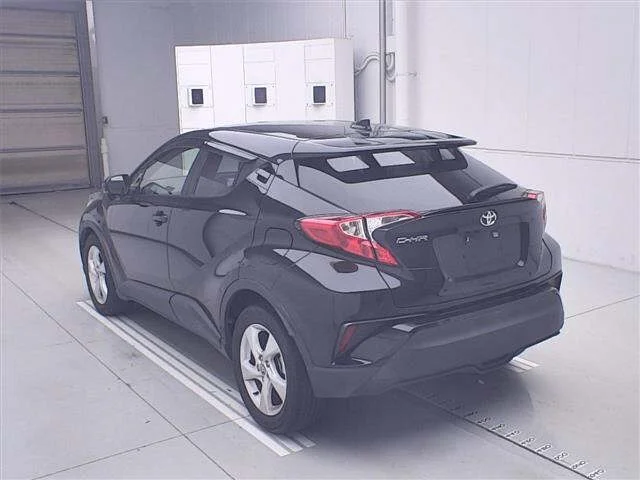 Toyota C-HR — фото 2