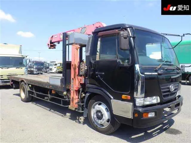 Nissan TRUCK