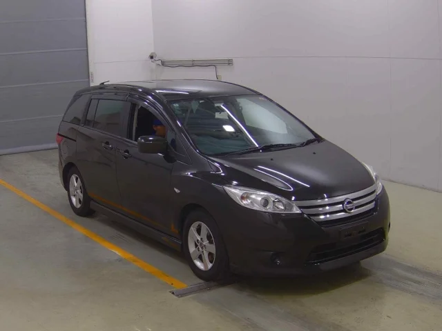 Nissan LAFESTA