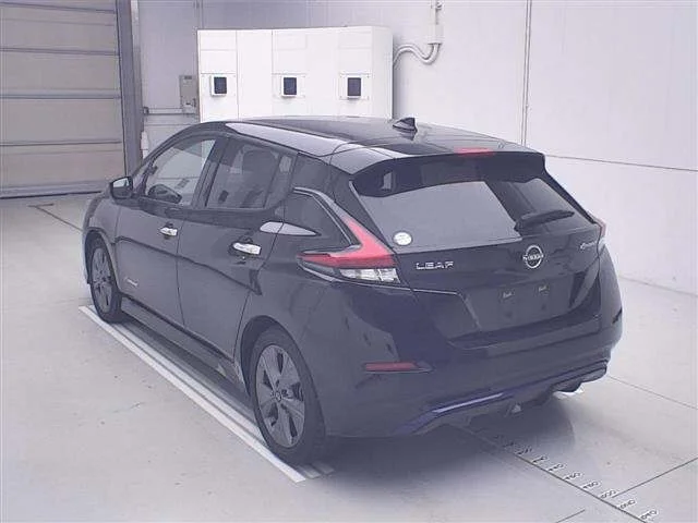 Nissan LEAF — фото 2