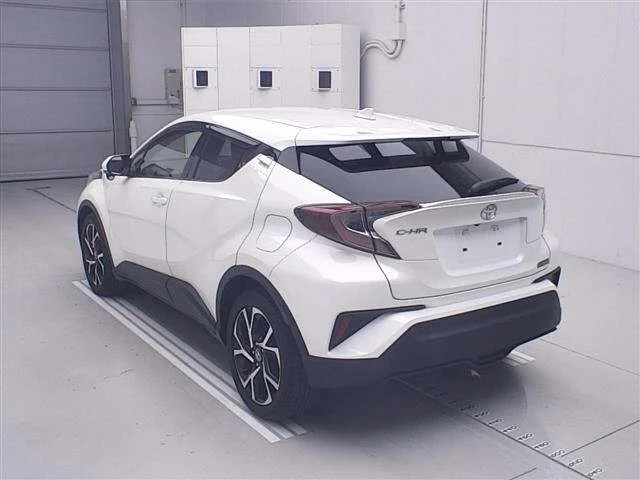 Toyota C-HR — фото 2