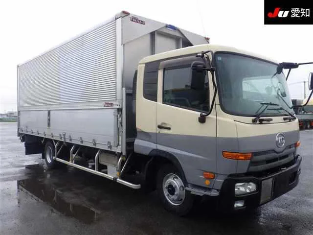 Nissan CONDOR