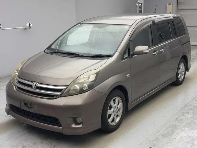 Toyota ISIS