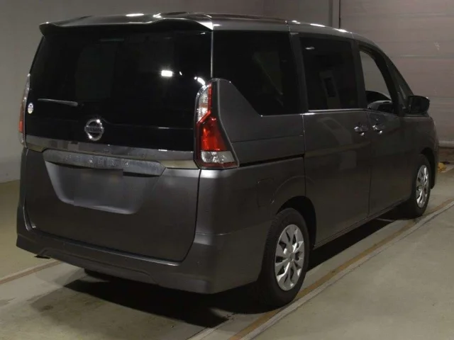 Nissan SERENA — фото 2