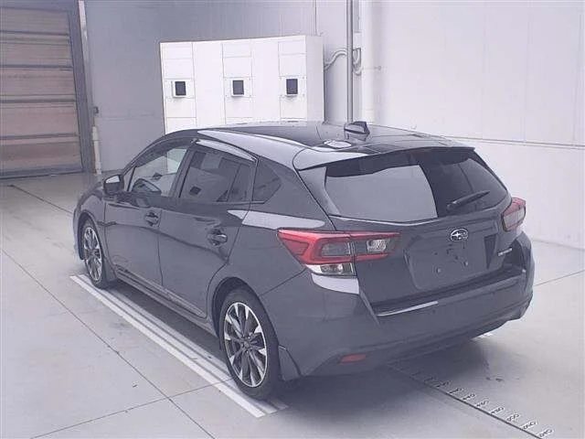 Subaru IMPREZA — фото 2