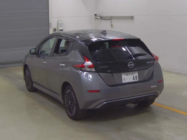 Nissan LEAF — фото 2