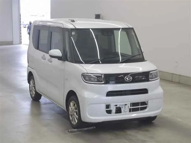 Daihatsu TANTO — фото 1