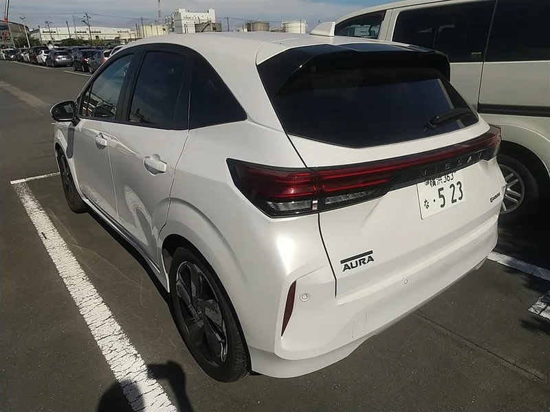 Nissan AURA — фото 2