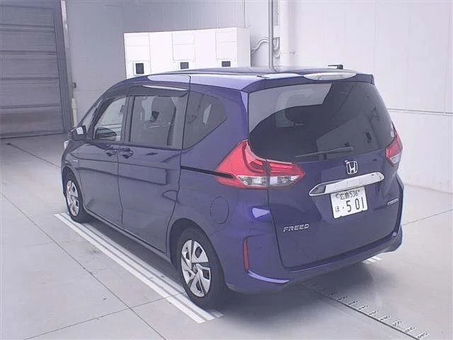 Honda FREED — фото 2