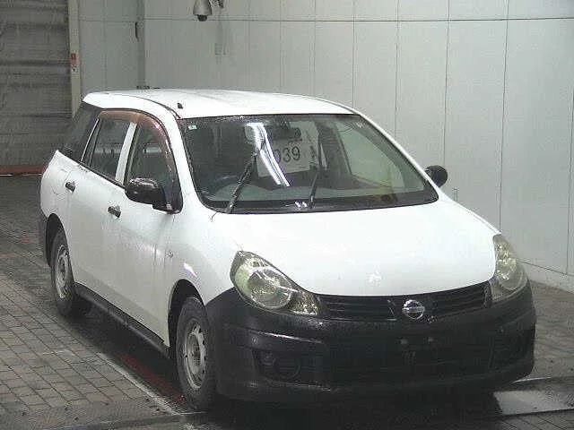 Nissan AD