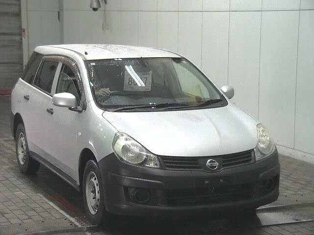 Nissan AD