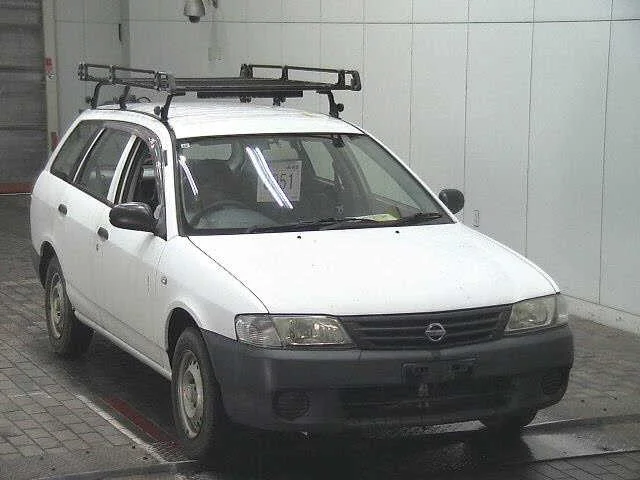 Nissan AD