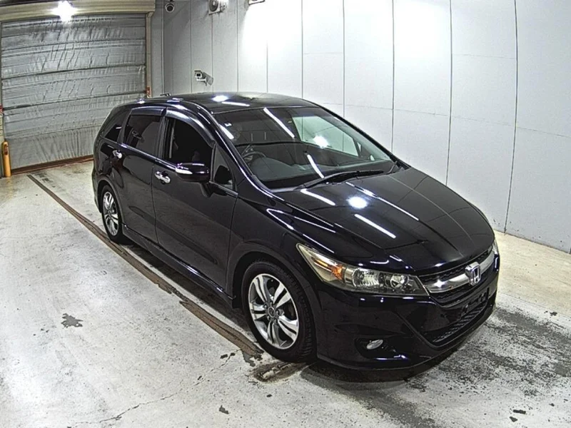 Honda STREAM — фото 1