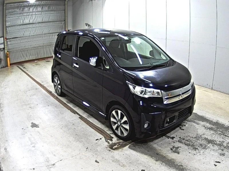 Mitsubishi EK CUSTOM — фото 1
