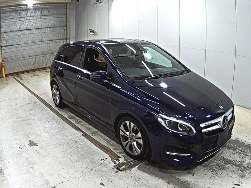 Mercedes-Benz B CLASS — фото 1