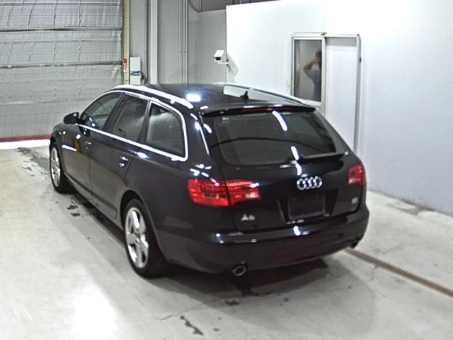 Audi A6 — фото 2