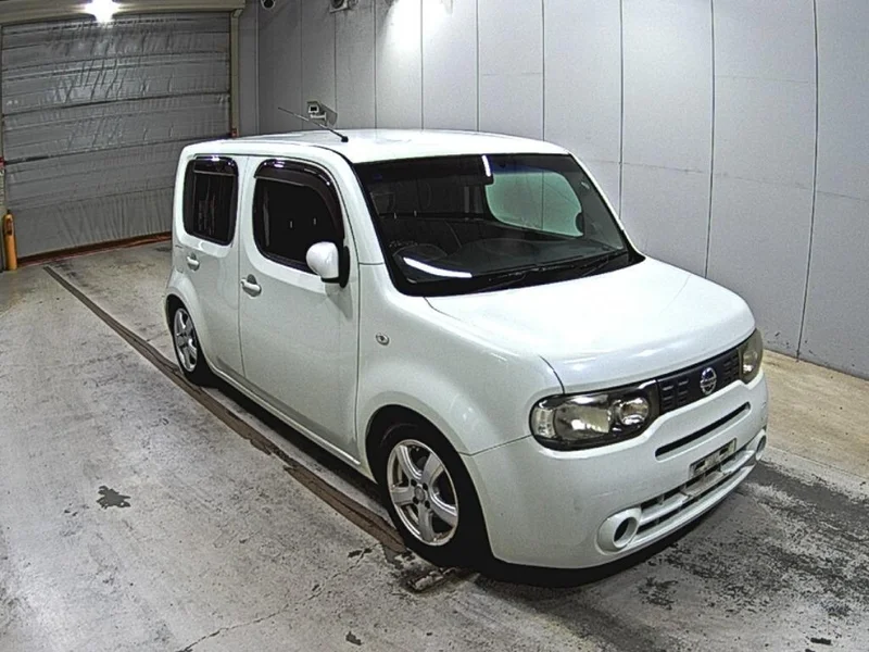 Nissan CUBE — фото 1