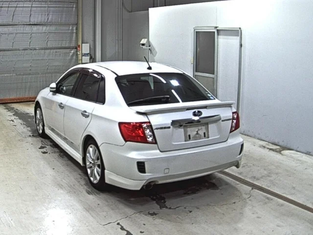 Subaru IMPREZA — фото 2