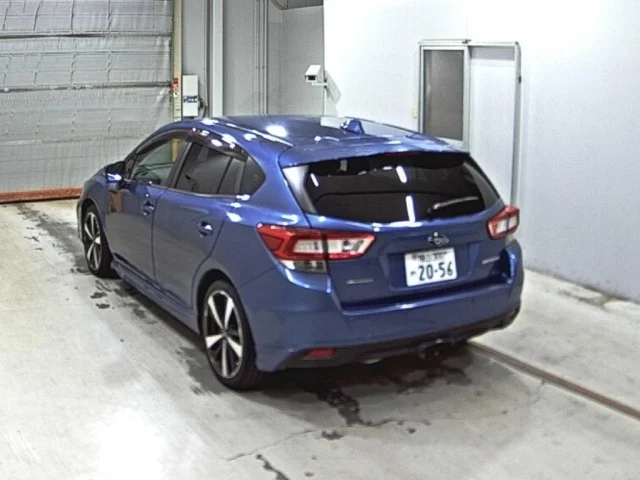 Subaru IMPREZA — фото 2