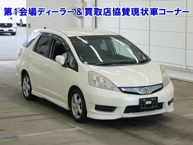 Honda FIT SHUTTLE — фото 1