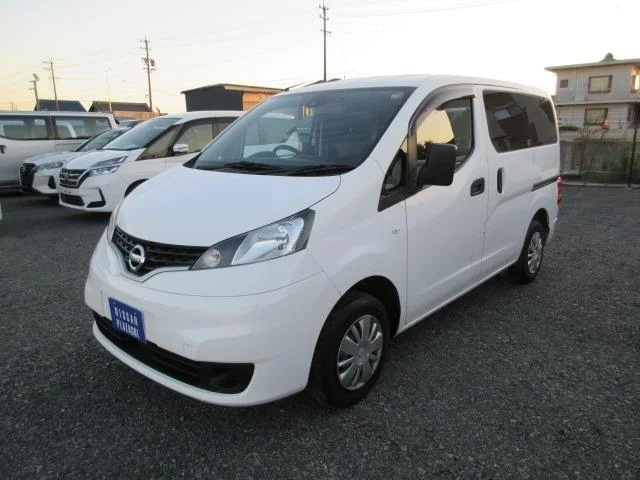 Nissan NV200 — фото 1