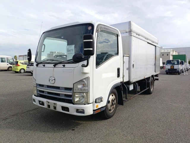 Mazda TITAN