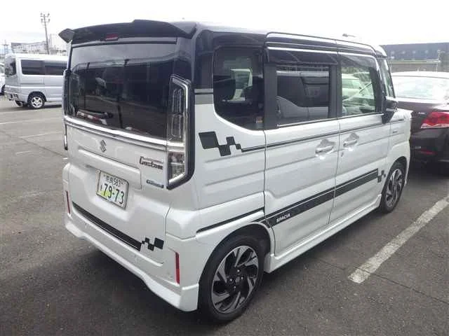 Suzuki SPACIA — фото 2