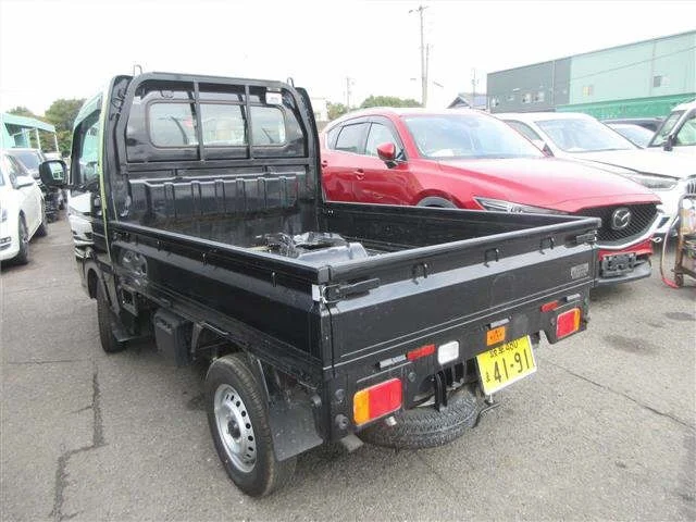 Suzuki CARRY TRUCK — фото 2