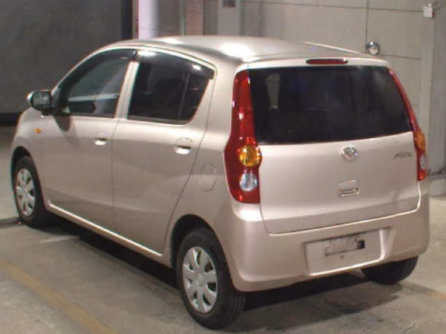 Daihatsu MIRA — фото 2