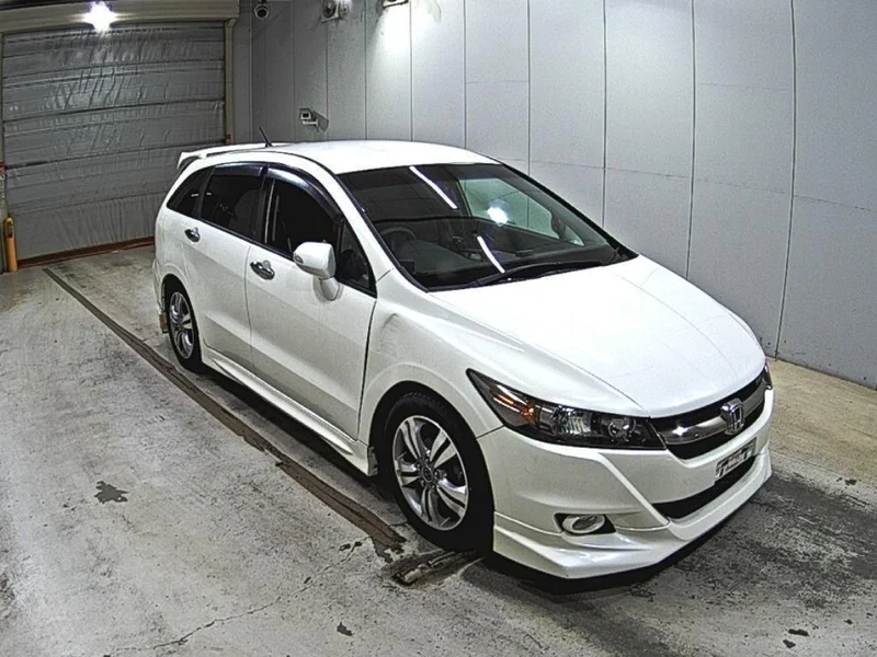 Honda STREAM — фото 1