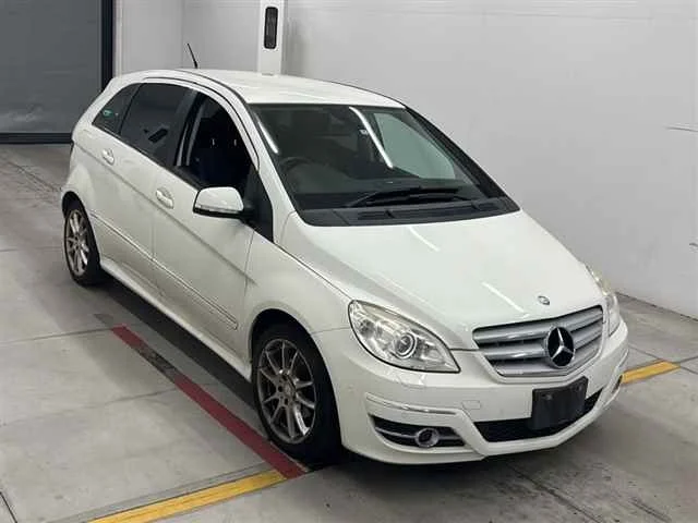 Mercedes-Benz B CLASS
