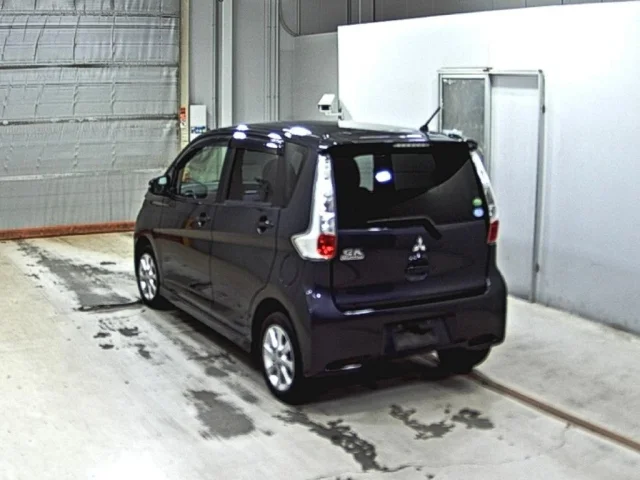 Mitsubishi EK CUSTOM