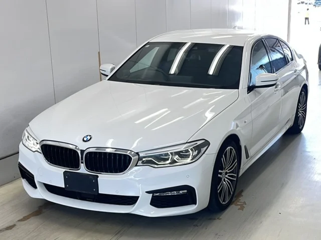 BMW 5-Series — фото 1