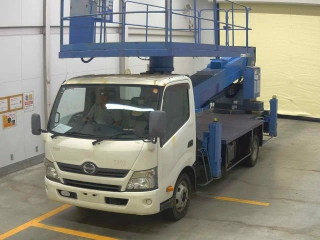 HINO DUTRO — фото 1