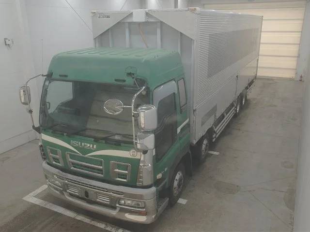 Isuzu TRUCK
