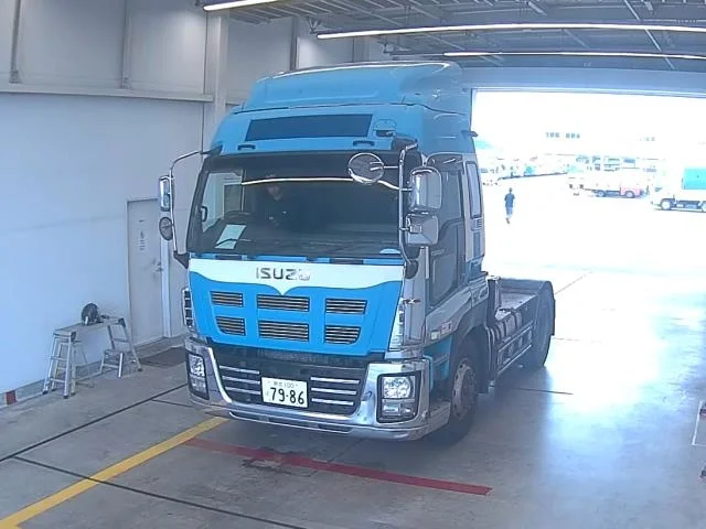 Isuzu TRUCK