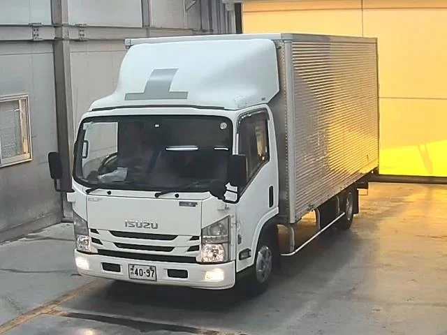 Isuzu ELF