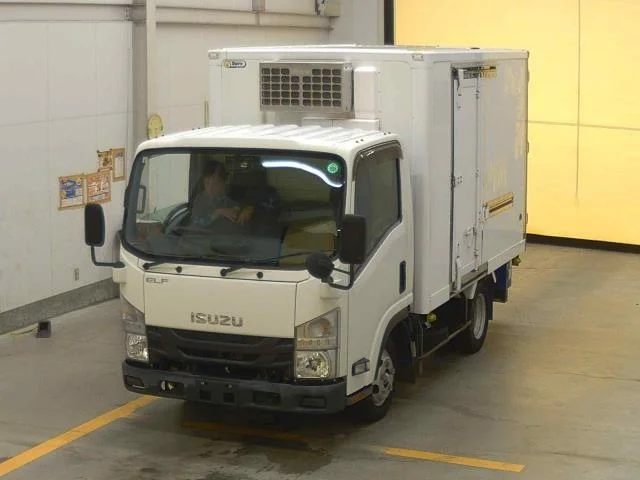 Isuzu ELF — фото 1