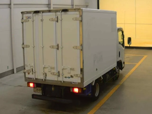 Isuzu ELF — фото 2
