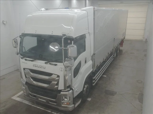 Isuzu TRUCK
