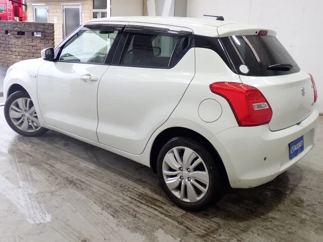 Suzuki SWIFT — фото 2