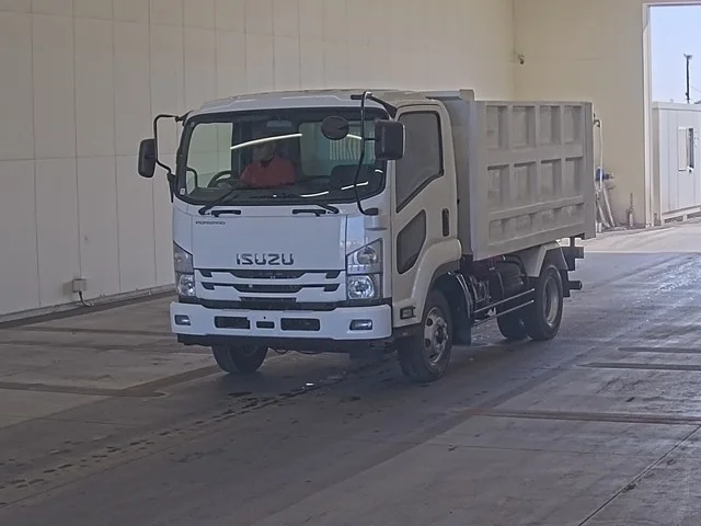 Isuzu FORWARD — фото 1