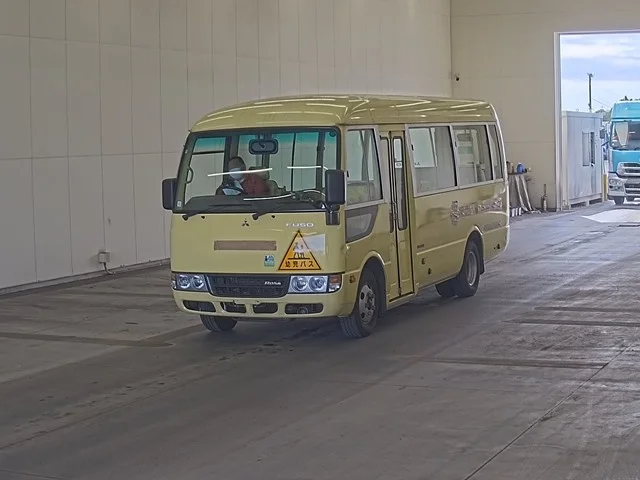 Mitsubishi BUS — фото 1
