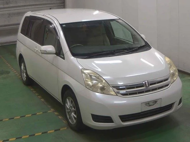 Toyota ISIS