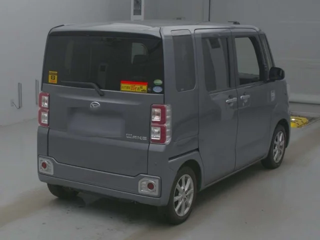 Daihatsu WAKE — фото 2