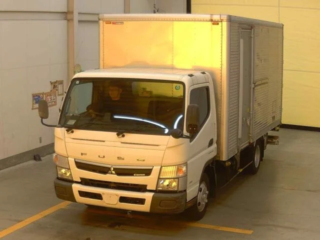Mitsubishi CANTER — фото 1