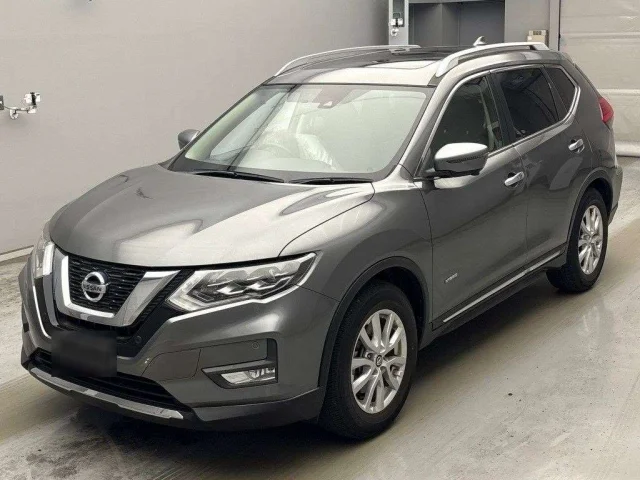 Nissan X-TRAIL — фото 1