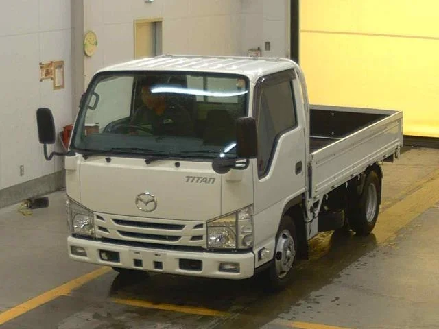 Mazda TITAN
