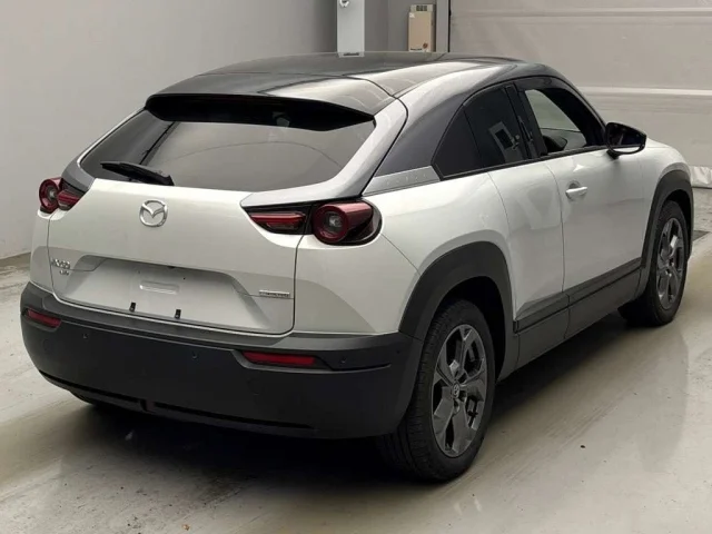 Mazda MX-30 — фото 2