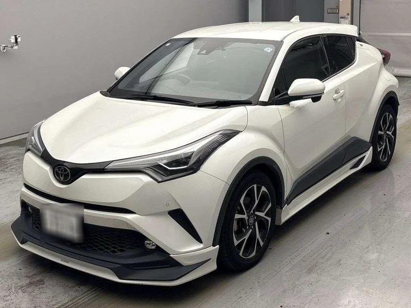 Toyota C-HR — фото 1